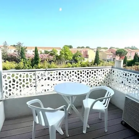 Apartment Superbe Climatise 4 Couchages Lattes