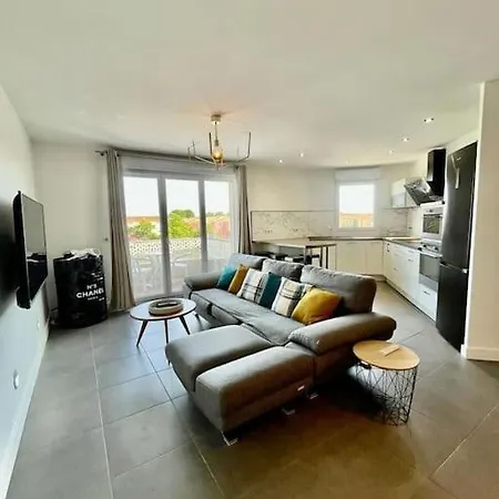 Apartment Superbe Climatise 4 Couchages